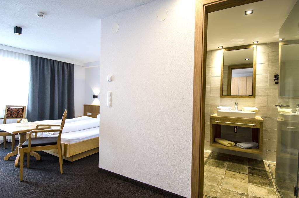 Hotel Garni Persutt Ischgl Eksteriør billede